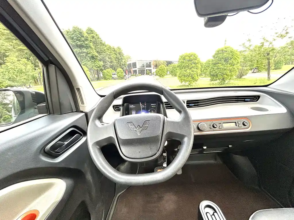 Wuling MINIEV — миниатюра 17