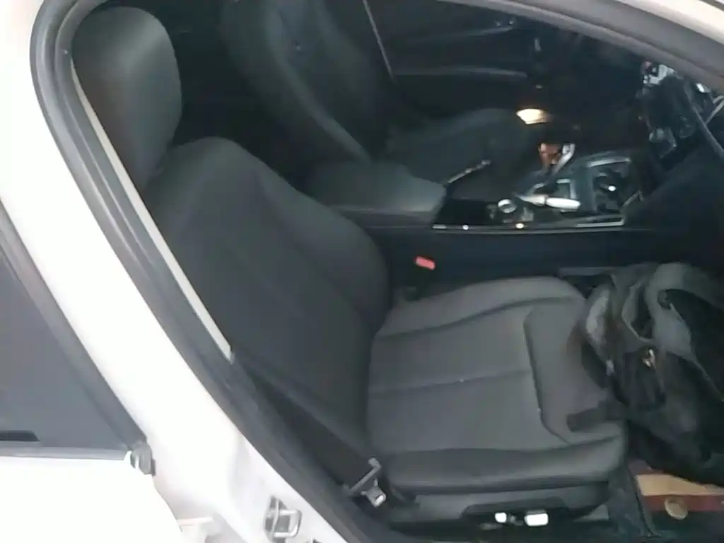 BMW 3 Series — миниатюра 25