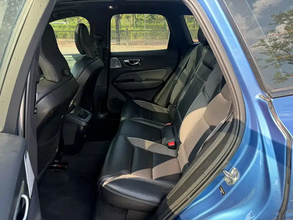 Volvo XC60 — миниатюра 7