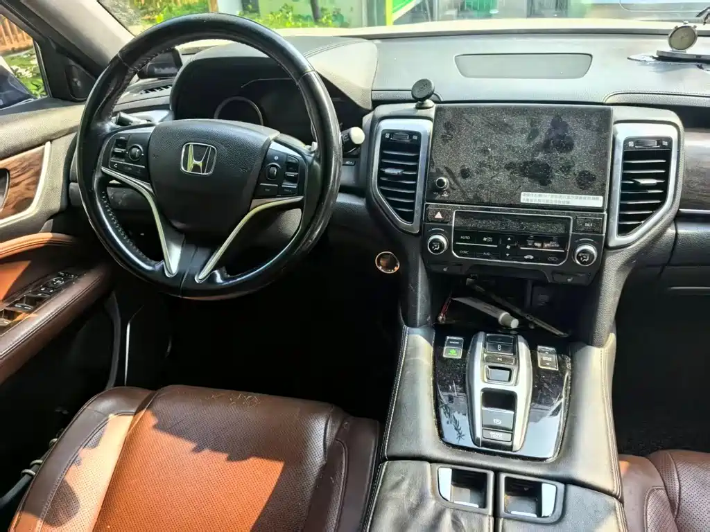 Honda UR-V — миниатюра 9