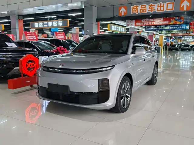 Li Auto L6