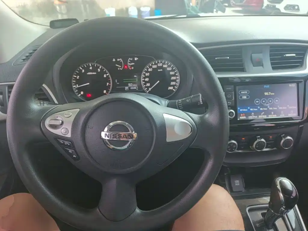 Nissan Sylphy — миниатюра 10