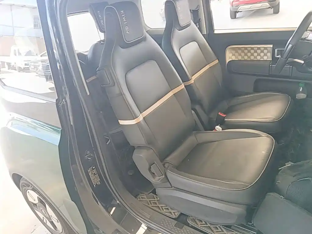 Baojun KiWi EV — миниатюра 25
