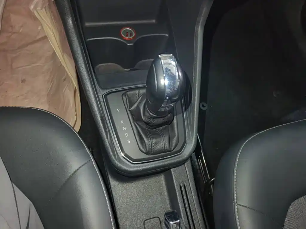 Volkswagen Santana — миниатюра 14