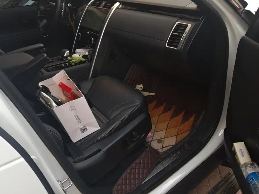 Land Rover Discovery — миниатюра 8