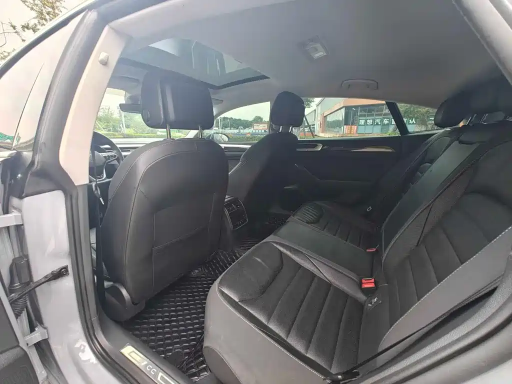 Volkswagen CC — миниатюра 8