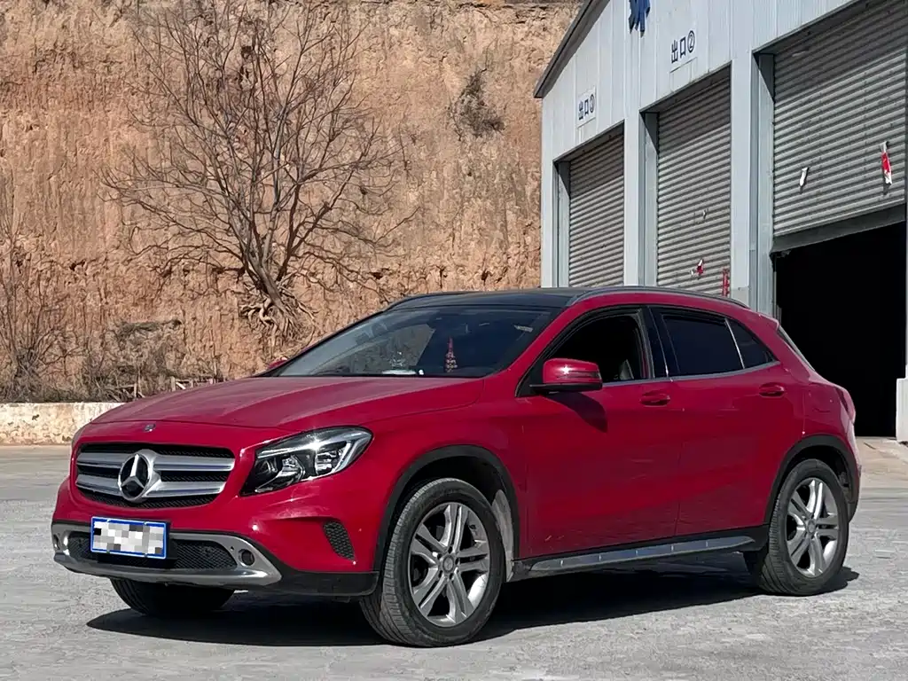 Mercedes-Benz GLA 2016