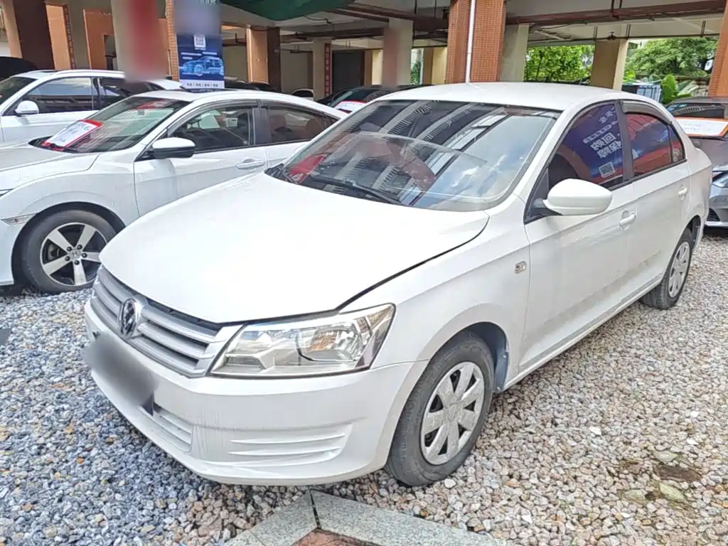 Volkswagen Santana — миниатюра 2