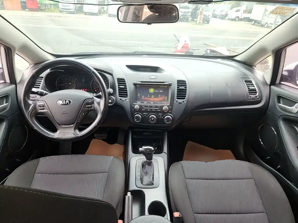Kia K3 — миниатюра 10