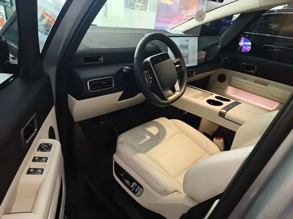 Li Auto Li MEGA — миниатюра 16