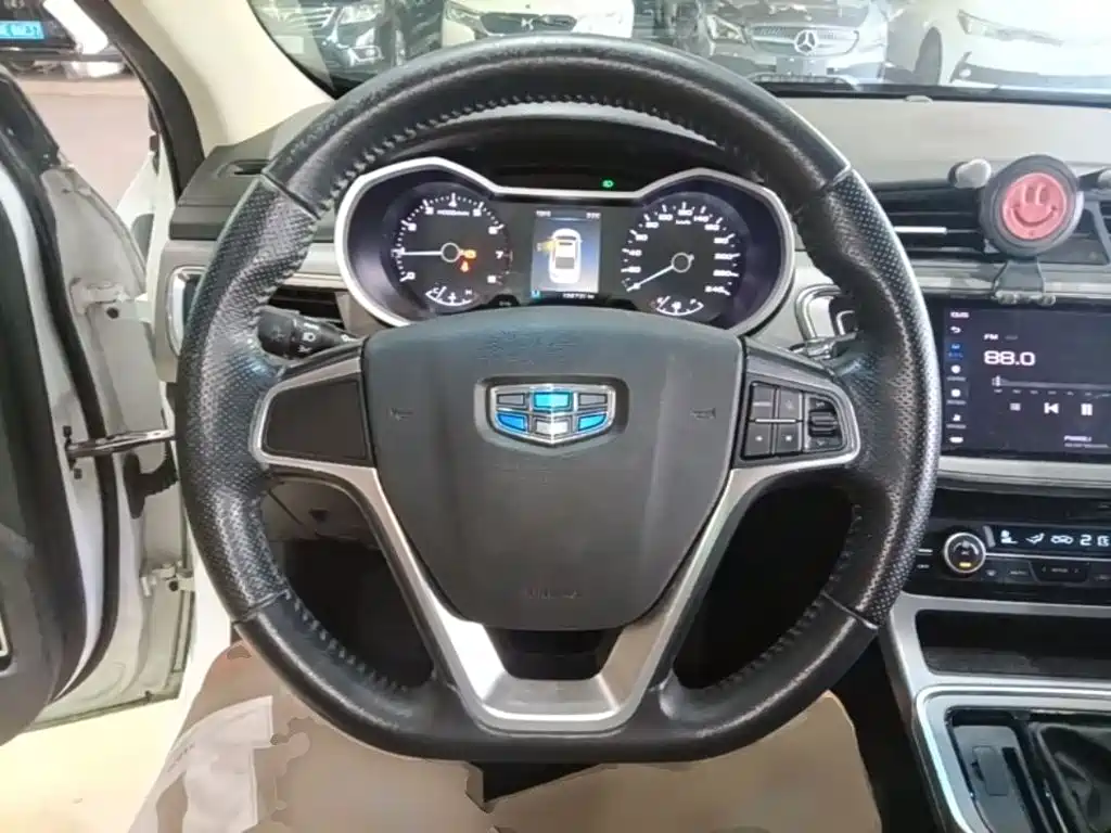 Geely Emgrand GL — миниатюра 11