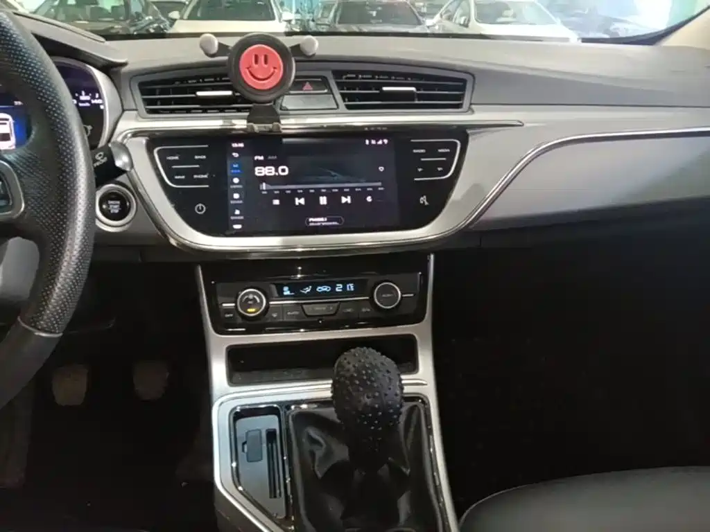 Geely Emgrand GL — миниатюра 13