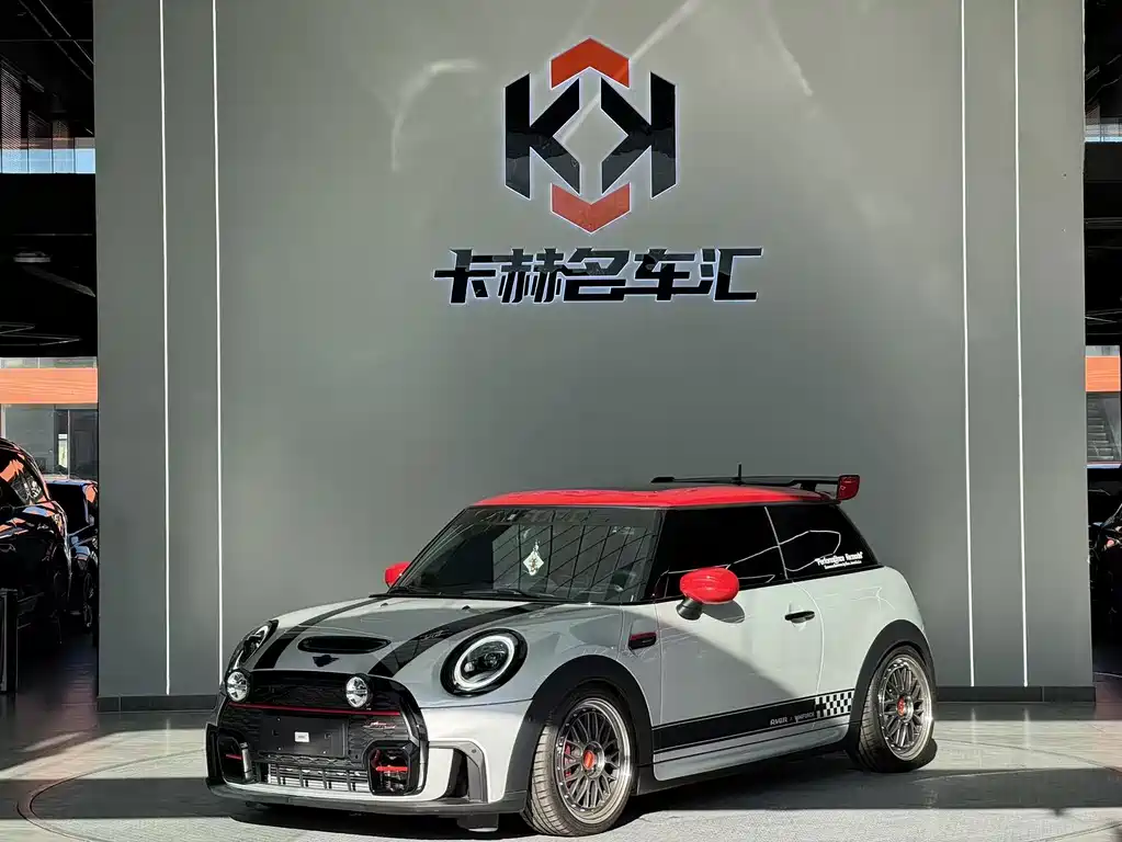 MINI JCW