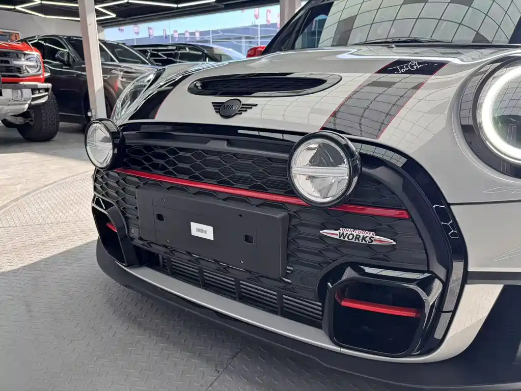 MINI JCW