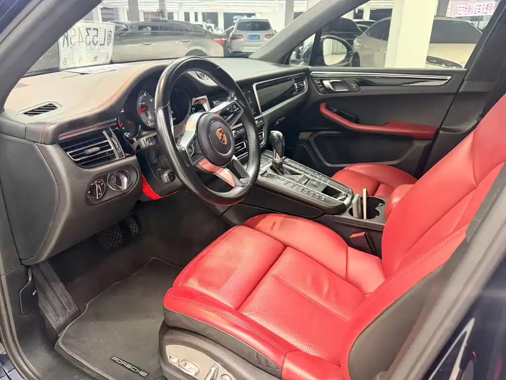 Porsche Macan — миниатюра 4