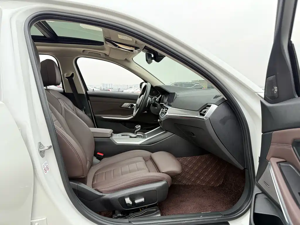 BMW 3 Series — миниатюра 14