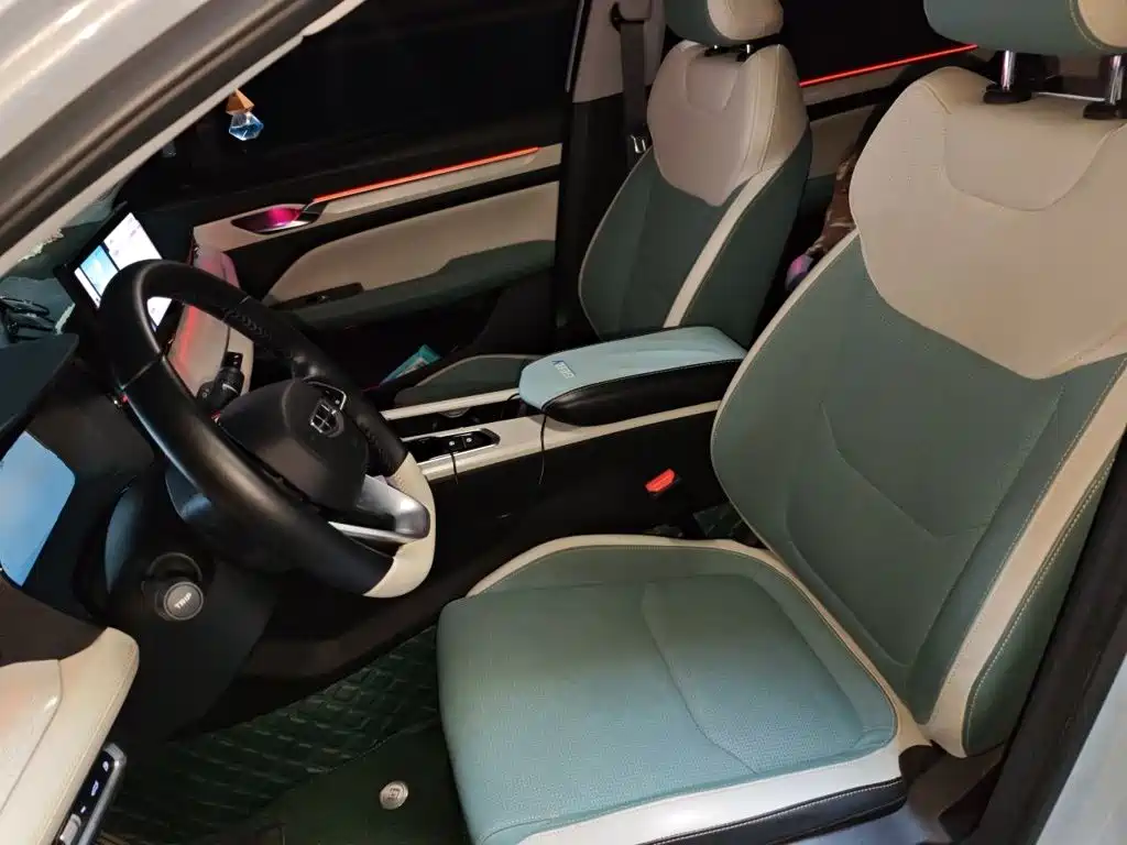 Geely L HiP — миниатюра 16