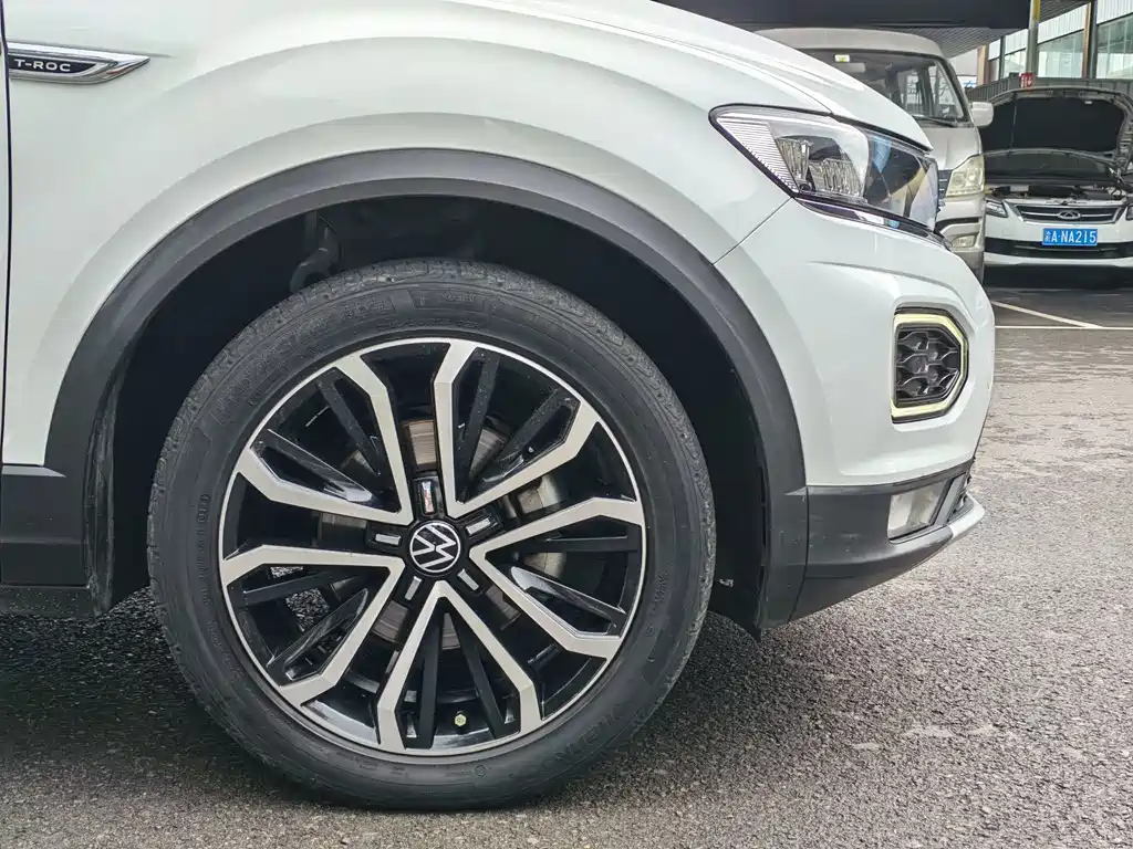 Volkswagen T-Roc — миниатюра 24