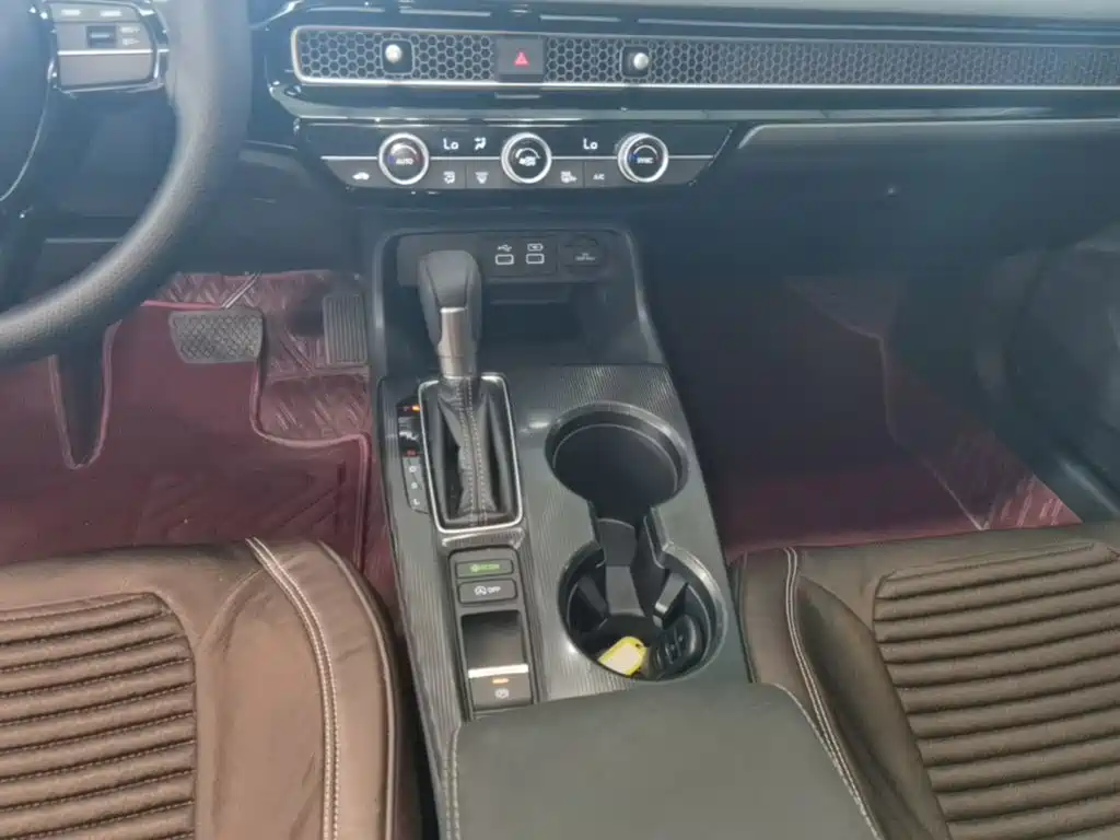 Honda Civic — миниатюра 14