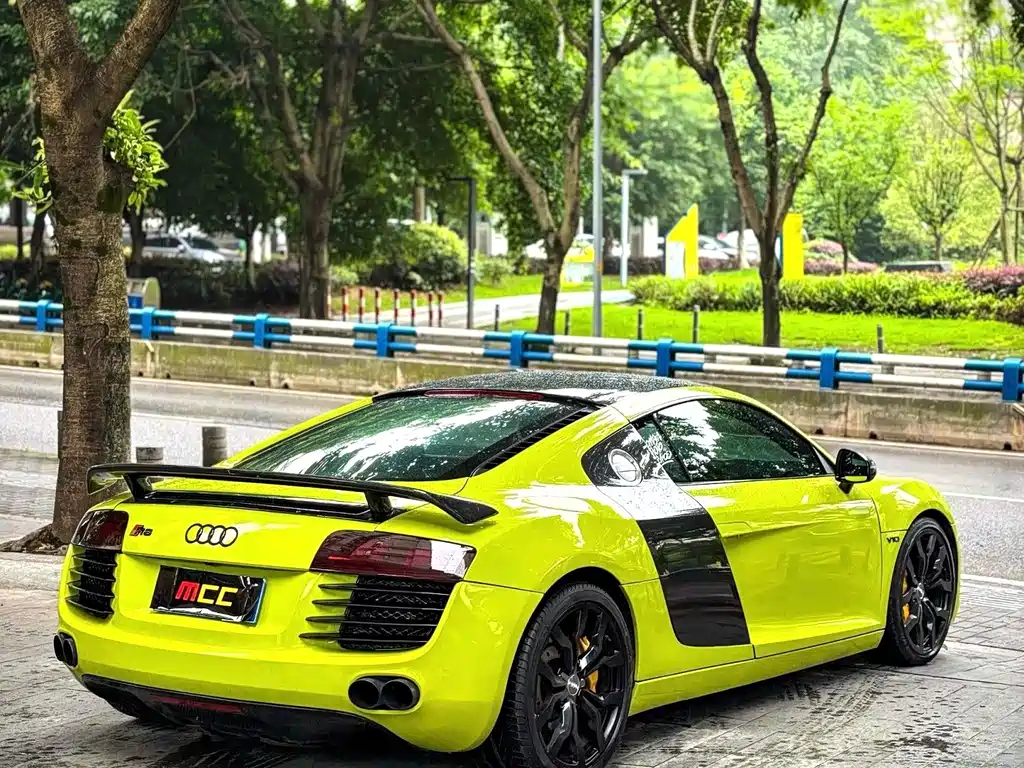 Audi R8 — миниатюра 6