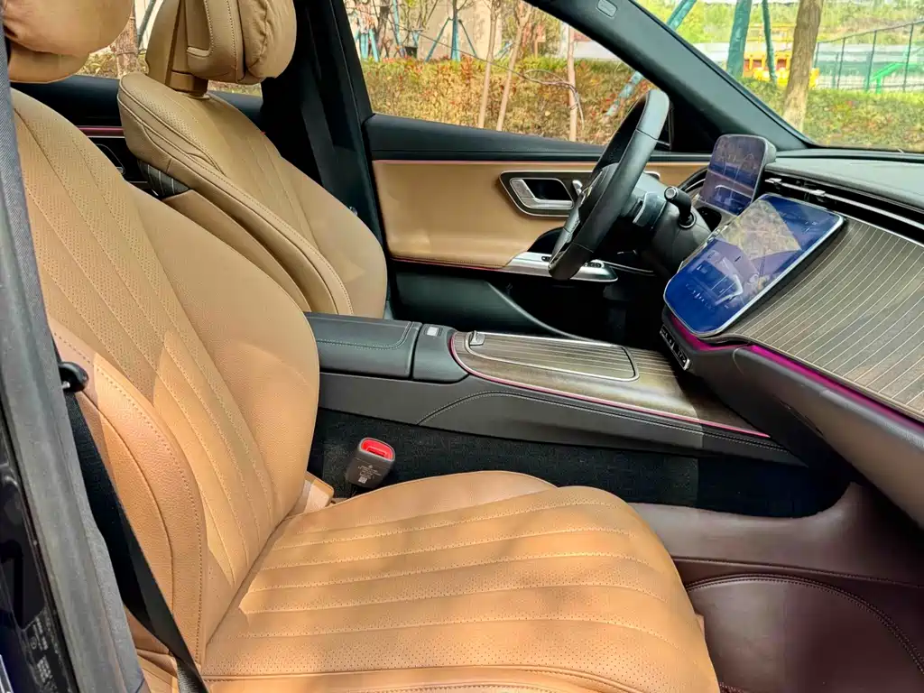 Mercedes-Benz E-Class E 2022 E 300 L Sport Fashion