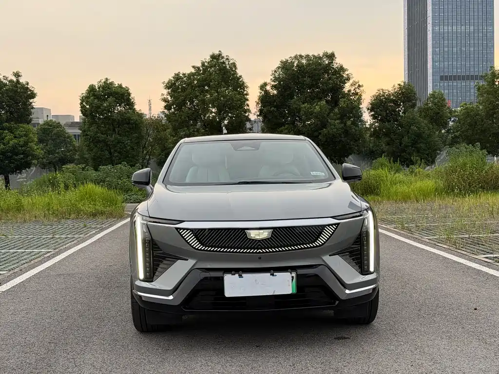 Cadillac IQ — миниатюра 2