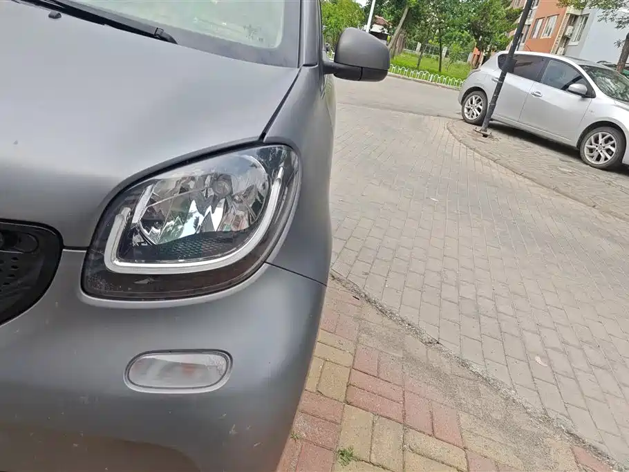 Smart fortwo 2017 1.0L 52 V