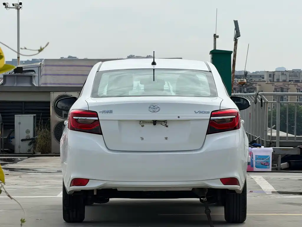 Toyota Vios — миниатюра 4