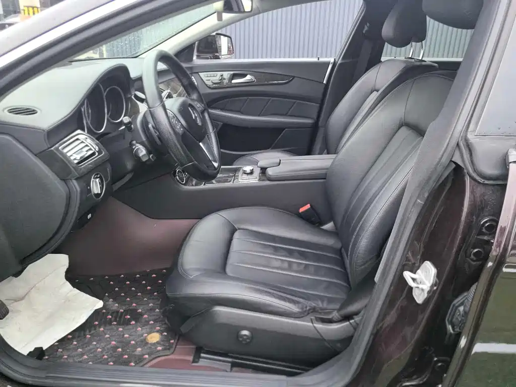 Mercedes-Benz CLS — миниатюра 13