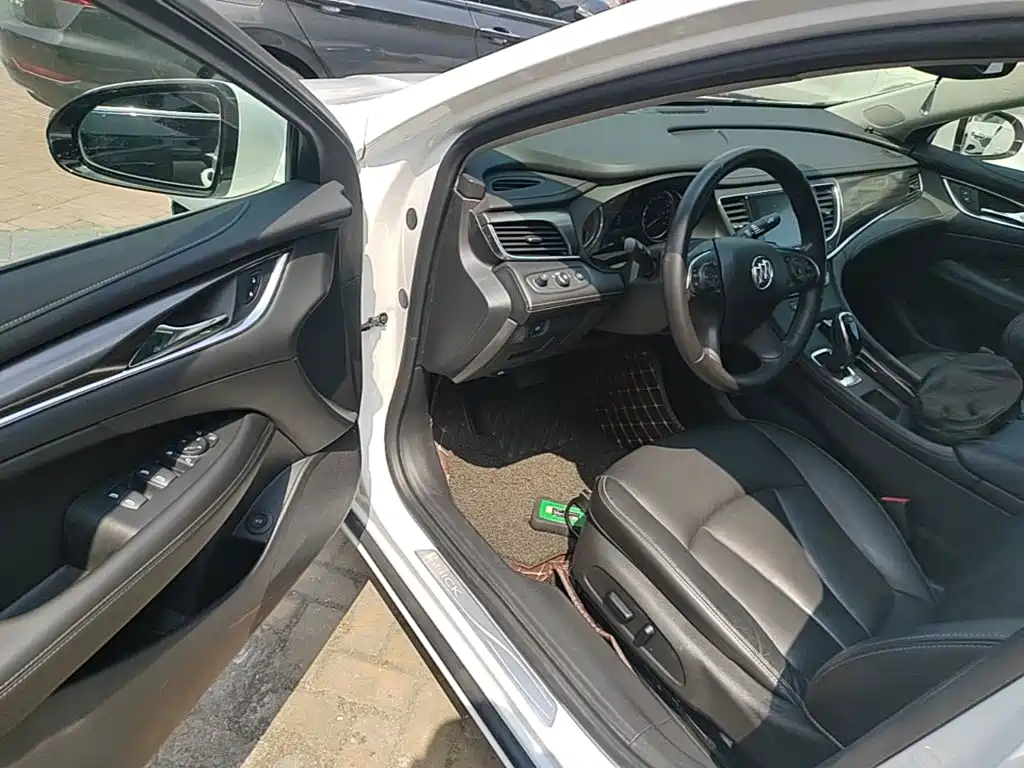 Buick LaCrosse — миниатюра 16