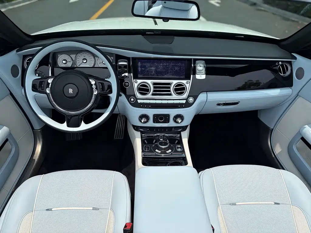 Rolls-Royce Dawn — миниатюра 11