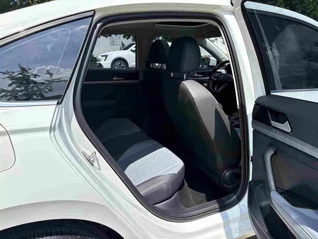 Volkswagen Lavida — миниатюра 13