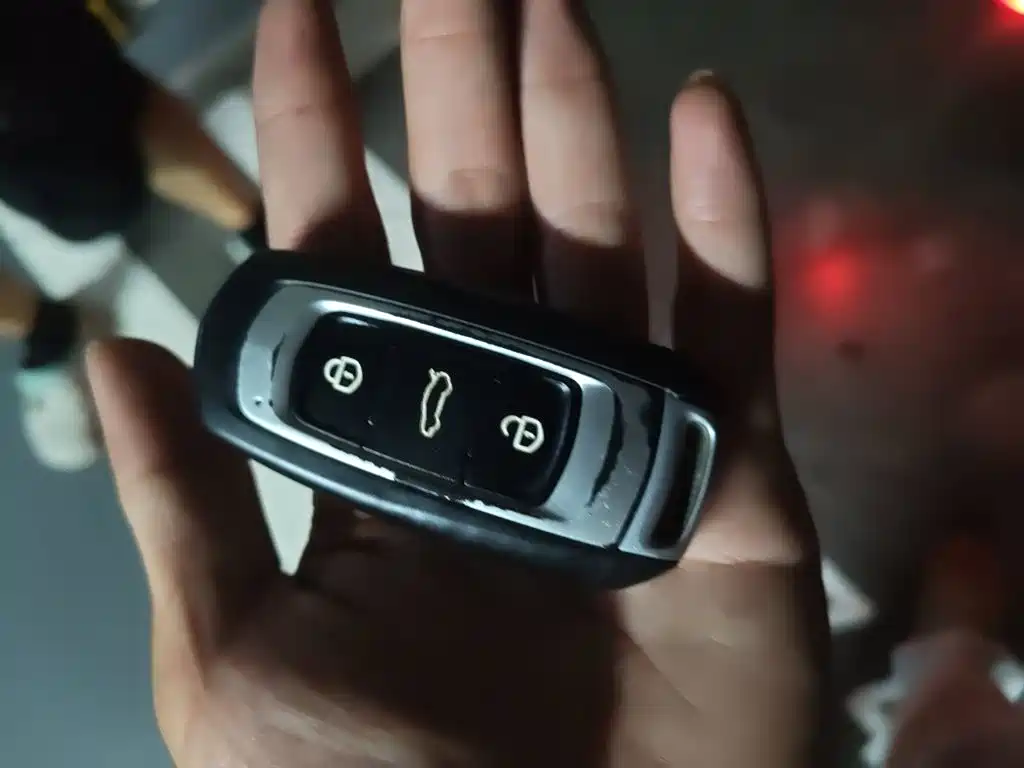 Geely Emgrand — миниатюра 9