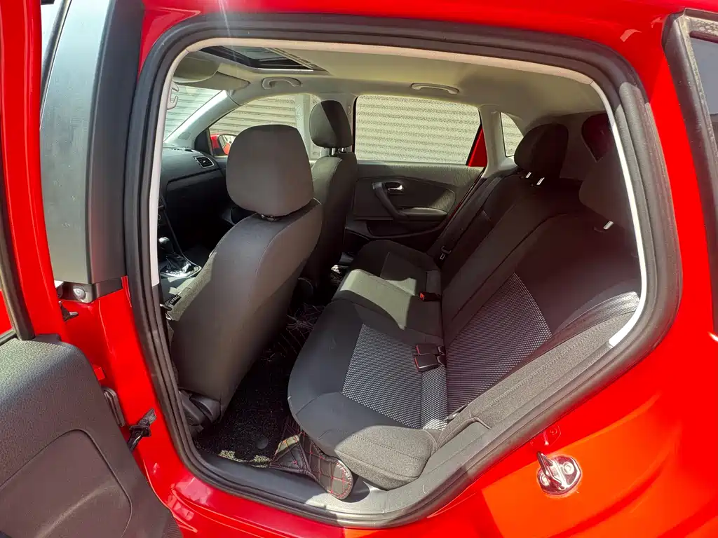 Volkswagen Polo — миниатюра 6