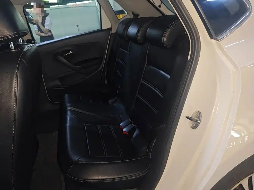 Volkswagen Polo — миниатюра 13