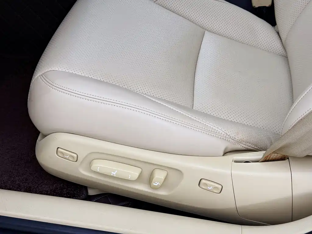 Lexus ES — миниатюра 16