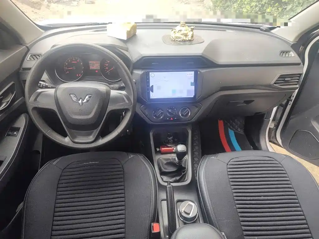 Wuling Hongguang — миниатюра 5