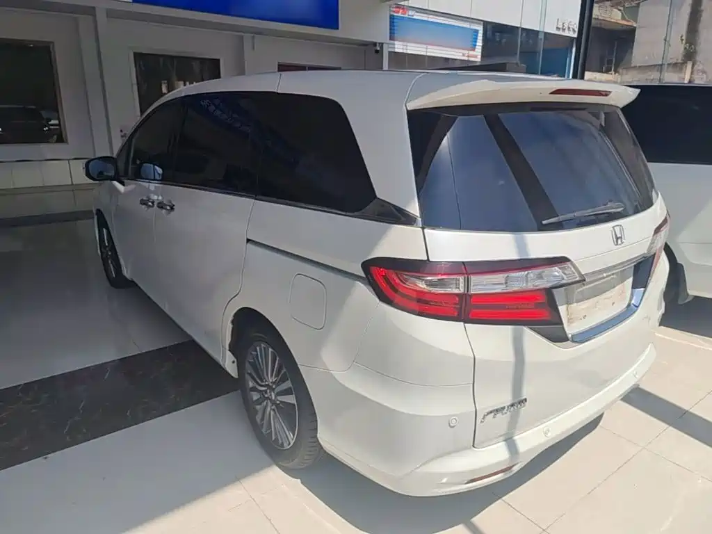 Honda Odyssey — миниатюра 5