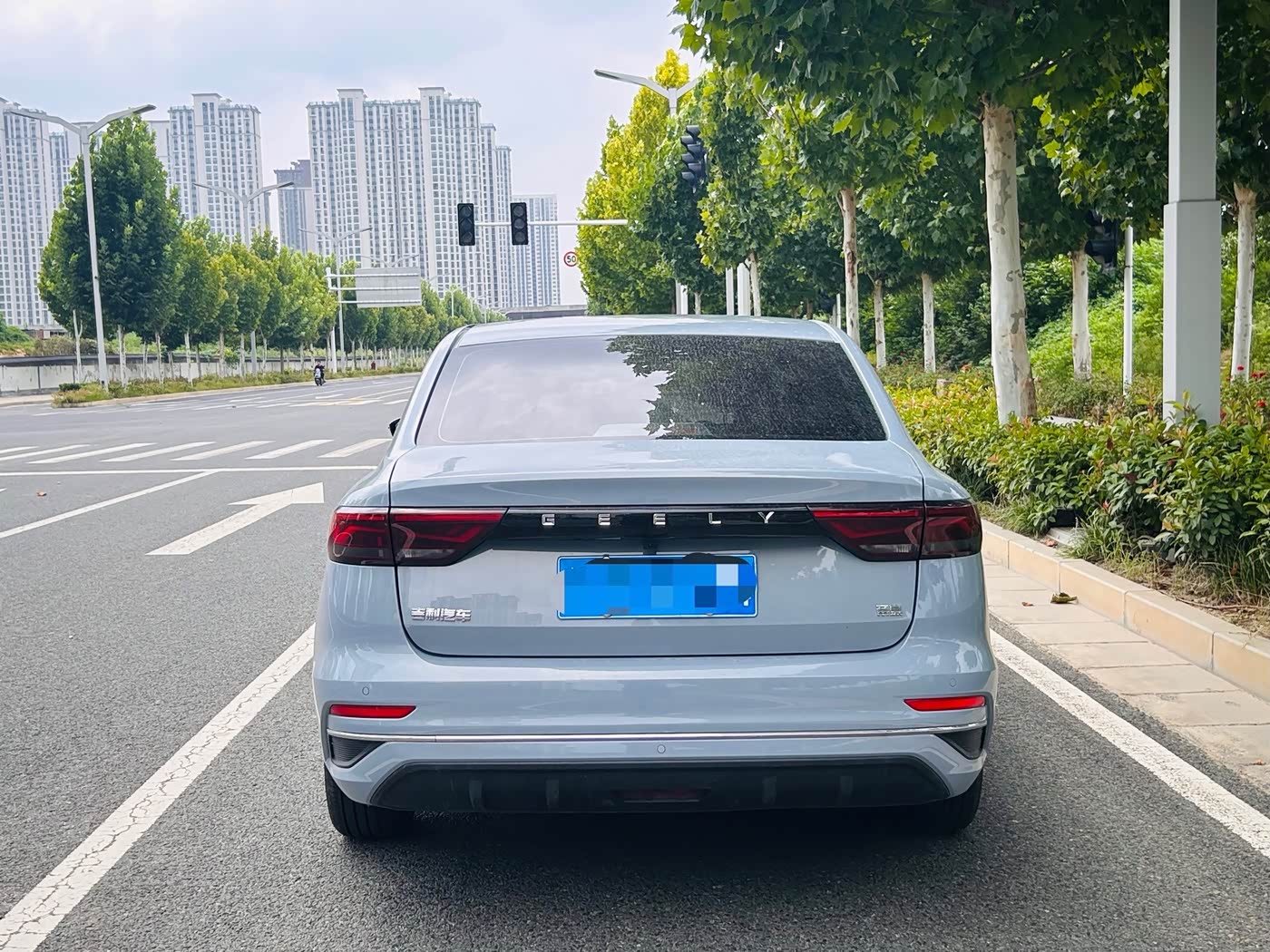 Geely Emgrand 1.5 л 2025 г. Голубой, пробег 15000 км
