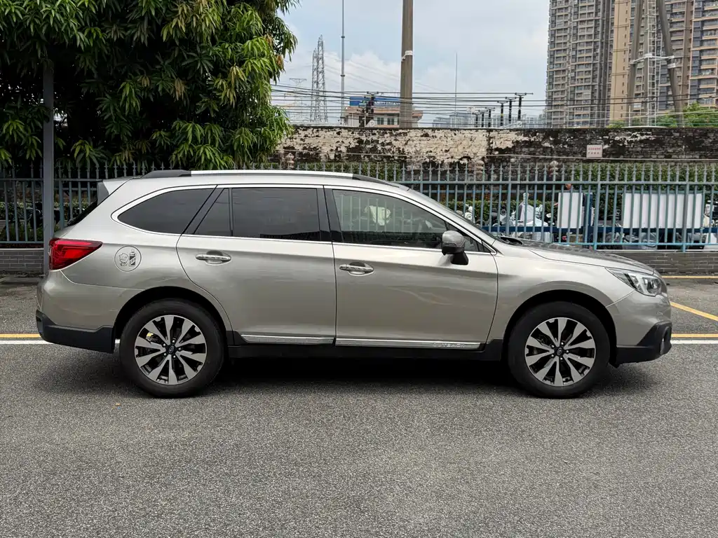 Subaru Outback — миниатюра 5