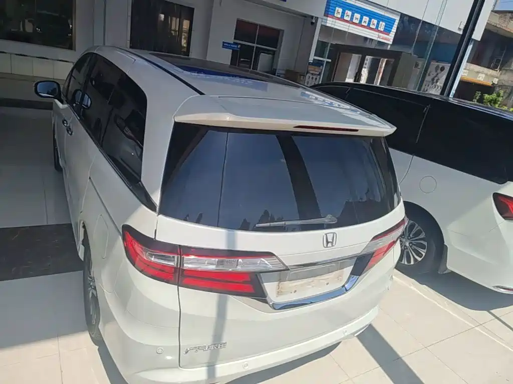 Honda Odyssey — миниатюра 6