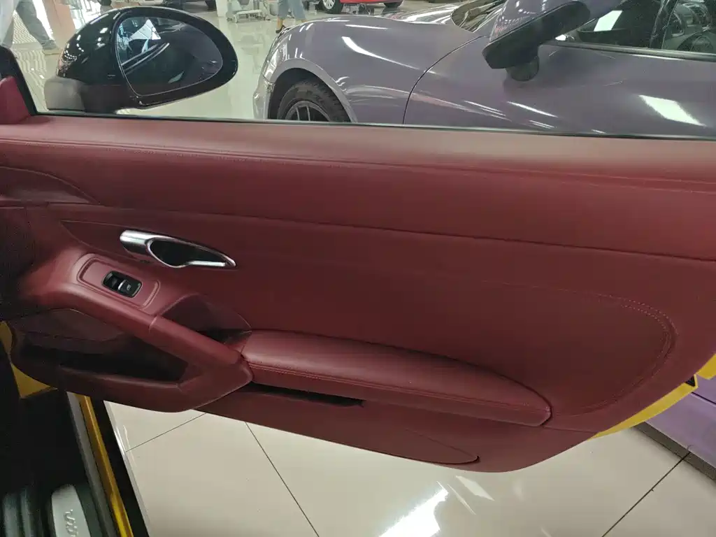 Porsche Cayman — миниатюра 4