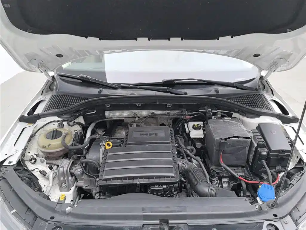Skoda Octavia 2015 1.6L AT