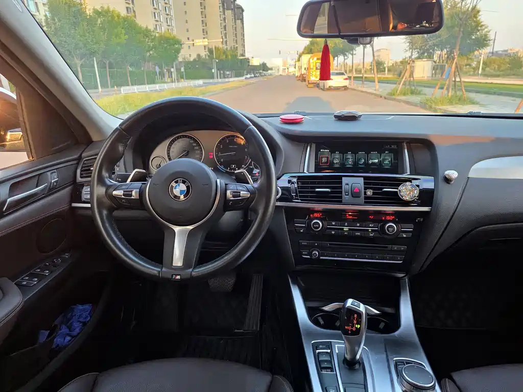 BMW X4 — миниатюра 21