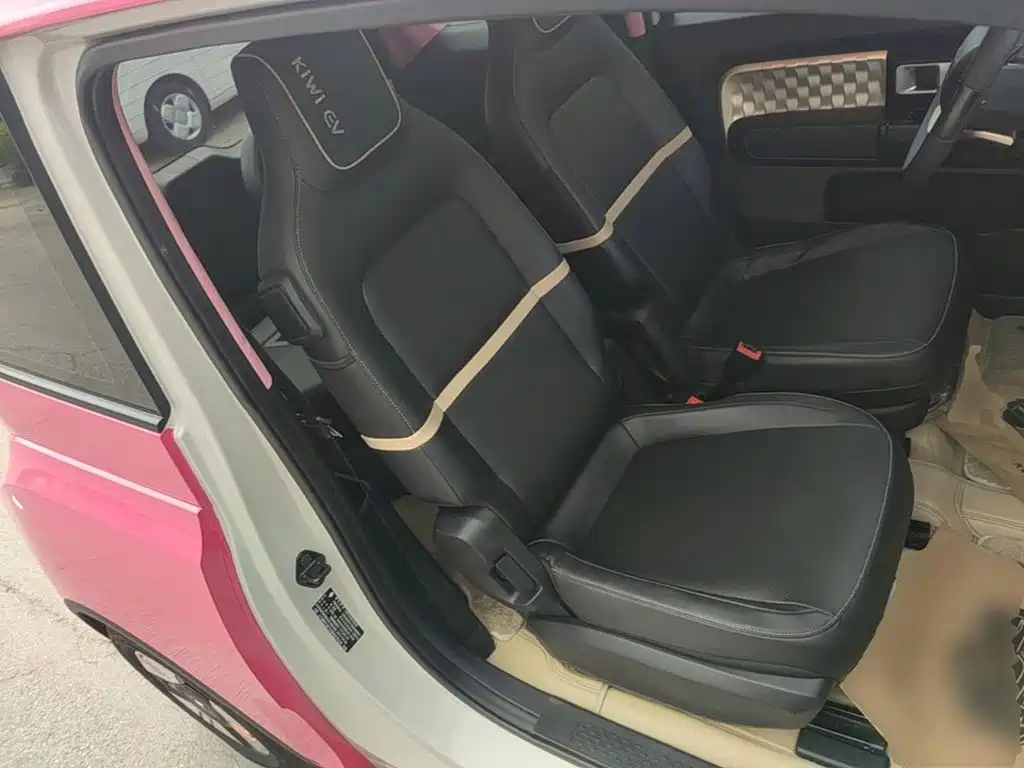 Baojun KiWi EV — миниатюра 25