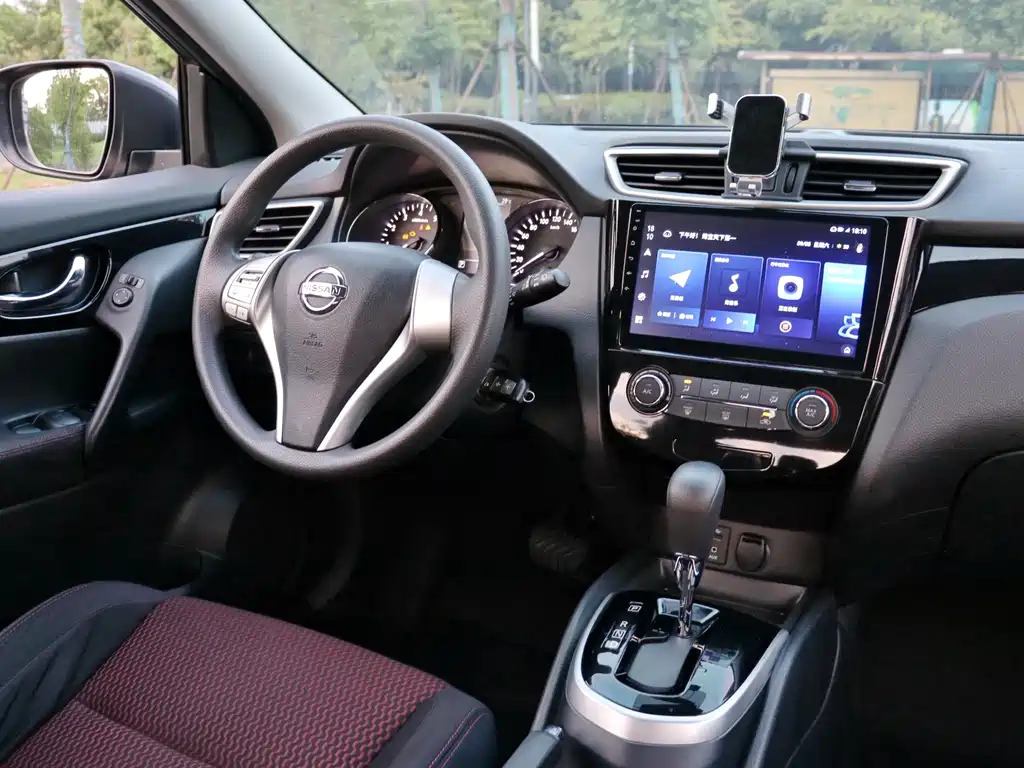 Nissan Qashqai — миниатюра 17