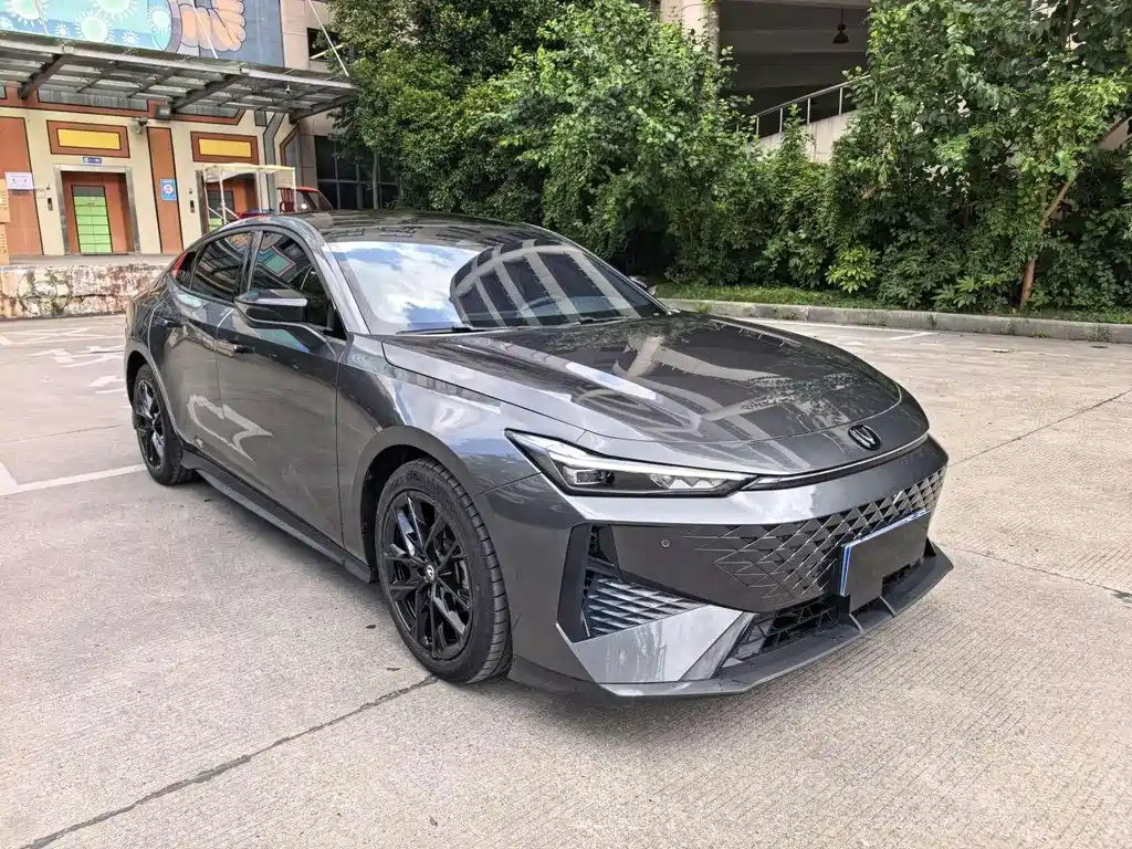 Changan UNI-V — миниатюра 3