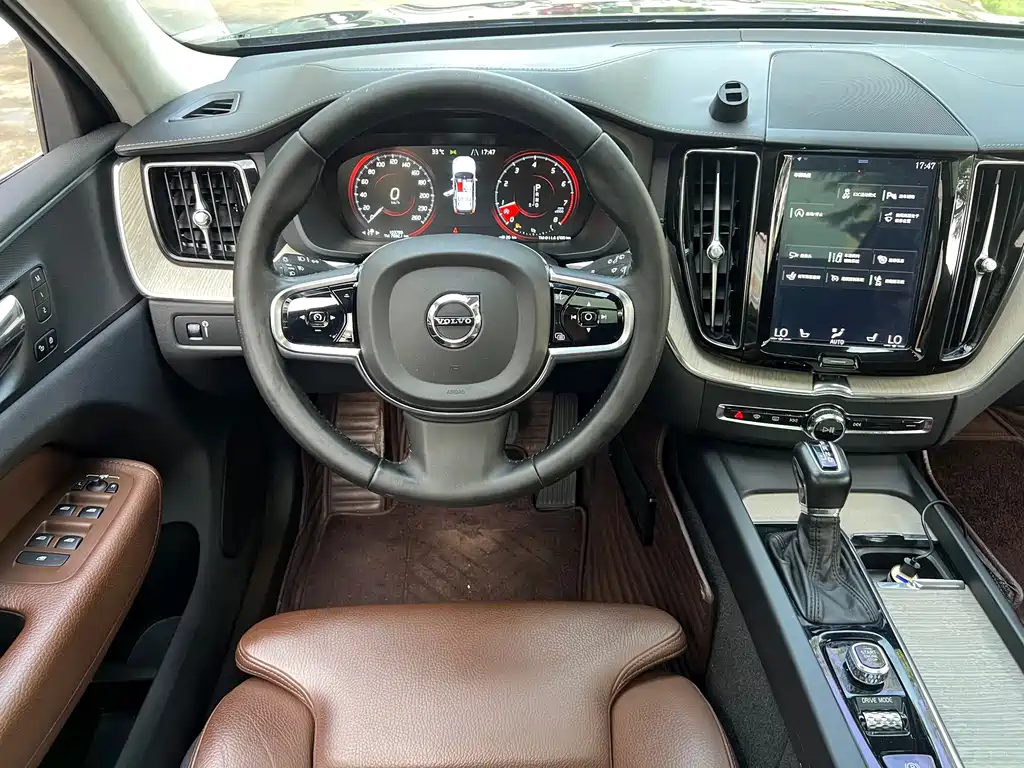 Volvo XC60 — миниатюра 14