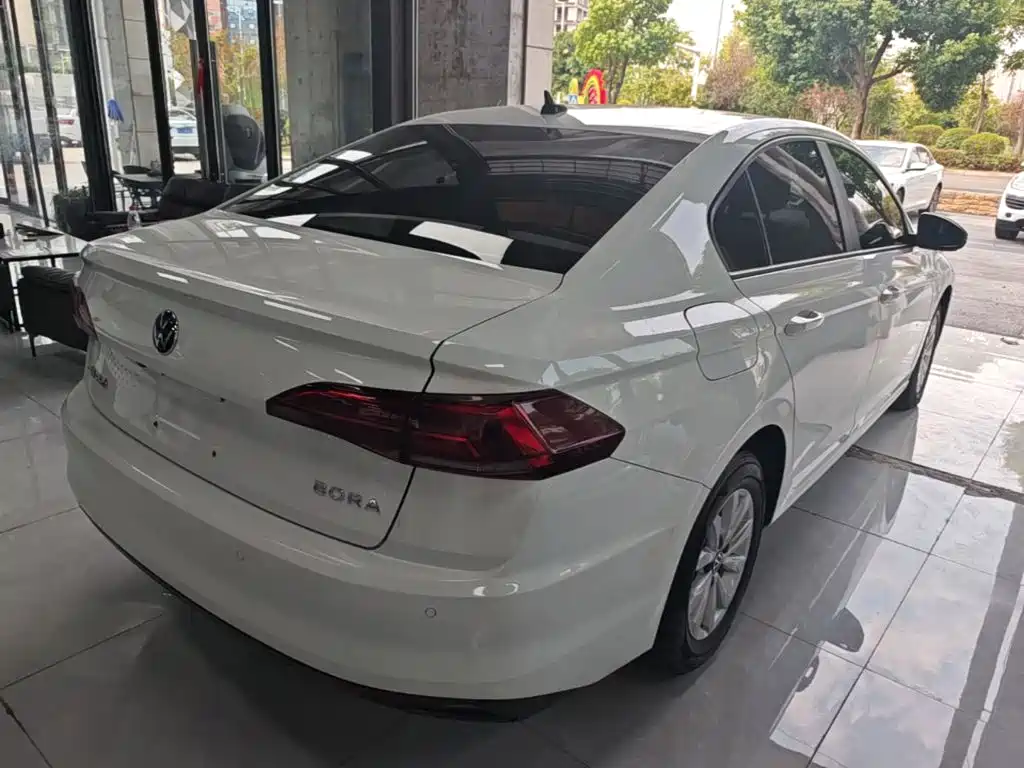 Volkswagen Bora — миниатюра 7