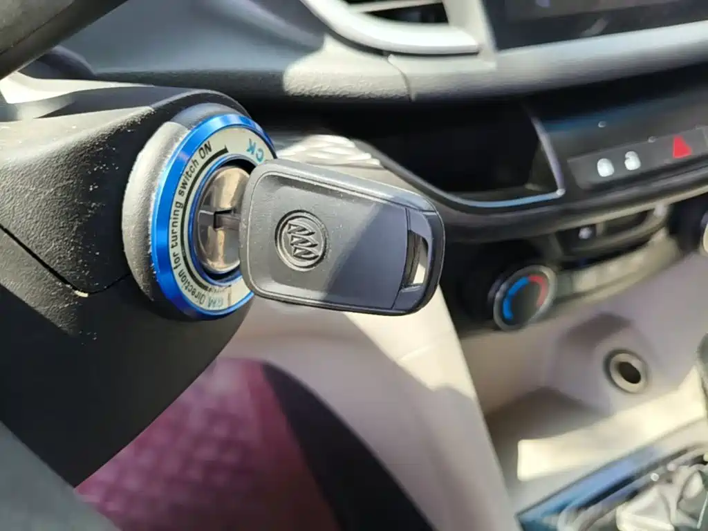 Buick Excelle — миниатюра 9